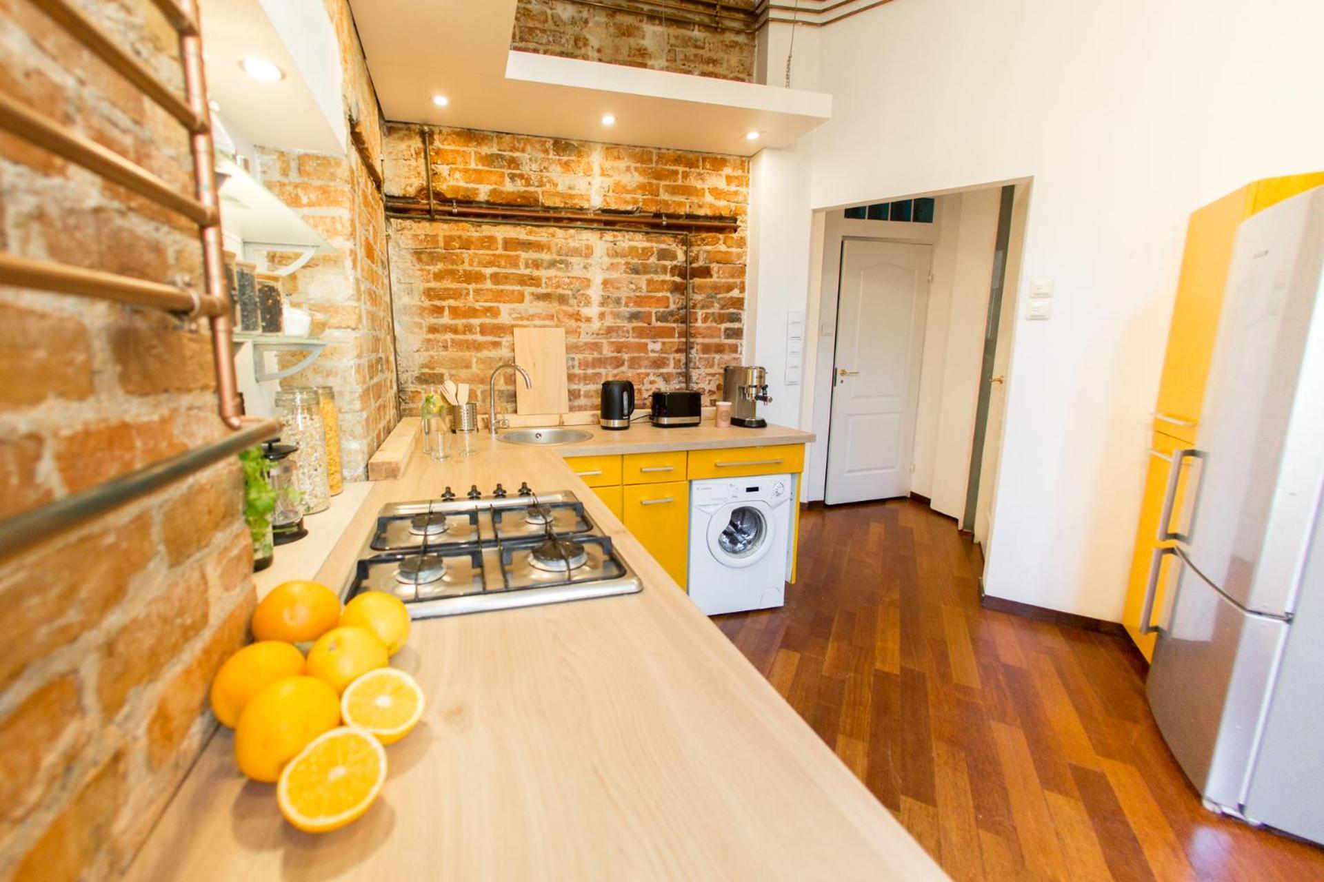Oomph Vintage 2Br Gem Steps From Politechnika Apartment Варшава Екстериор снимка